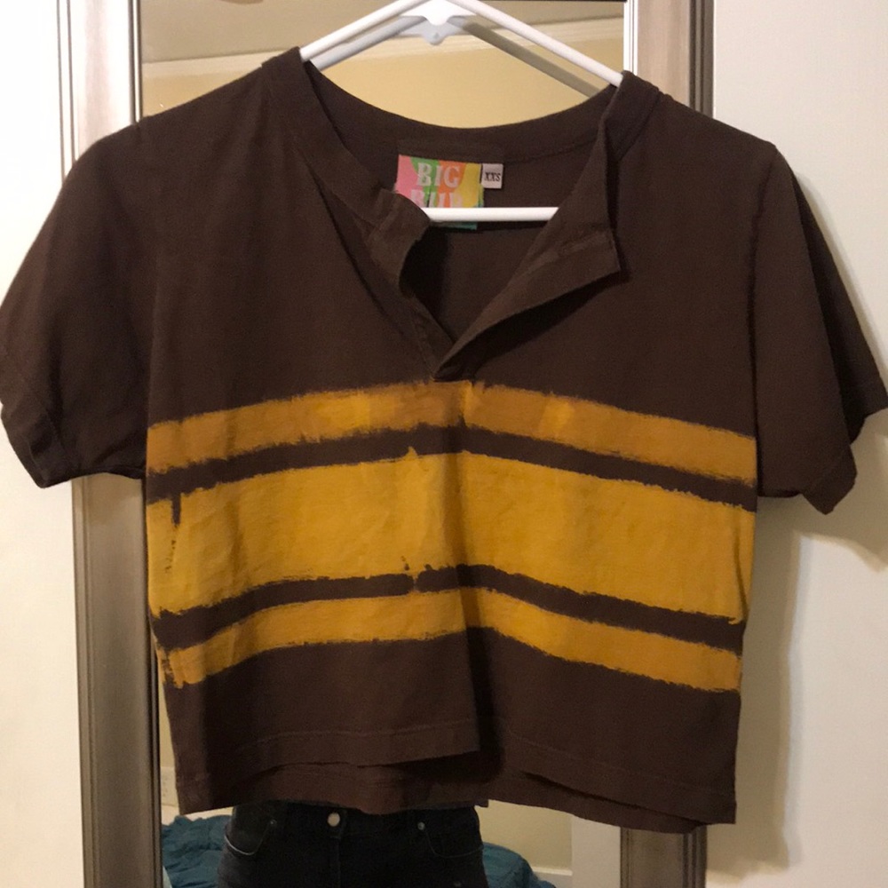 Cropped Charlie Brown Tee